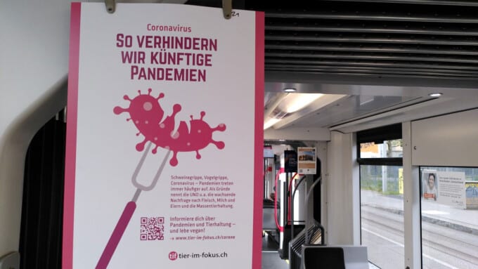 Mit Hängekartons gegen Corona