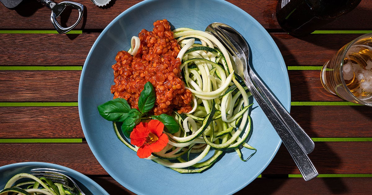 Linsen-Bolognese mit Zucchini-Spaghetti