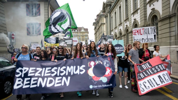 500 Leute protestieren gegen Speziesismus